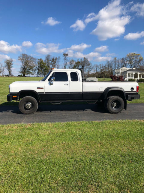1993 White Dodge W350 Extended Cab Pickup