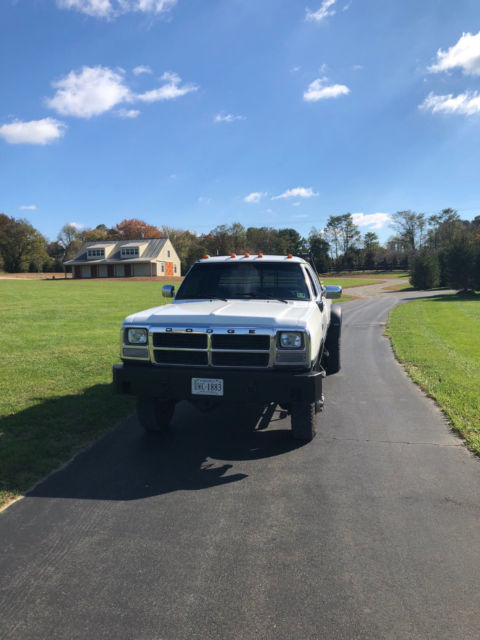 1993 White Dodge W350 Extended Cab Pickup
