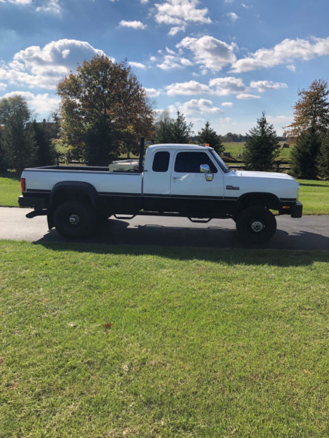 1993 White Dodge W350 Extended Cab Pickup