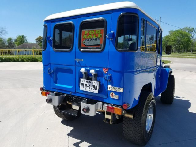 1983 Blue Toyota FJ Cruiser Coupe