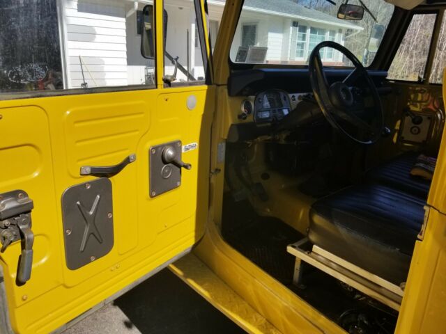 1971 Blue Toyota Land Cruiser SUV