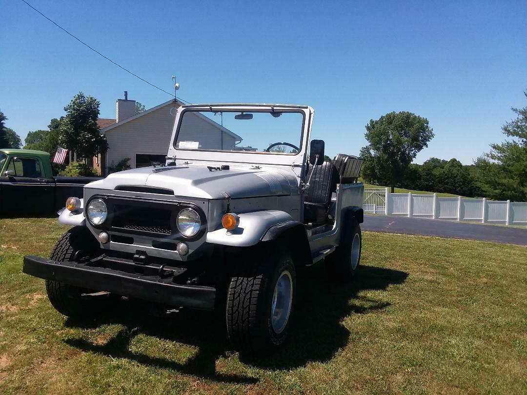 1967 Silver Toyota Land Cruiser SUV