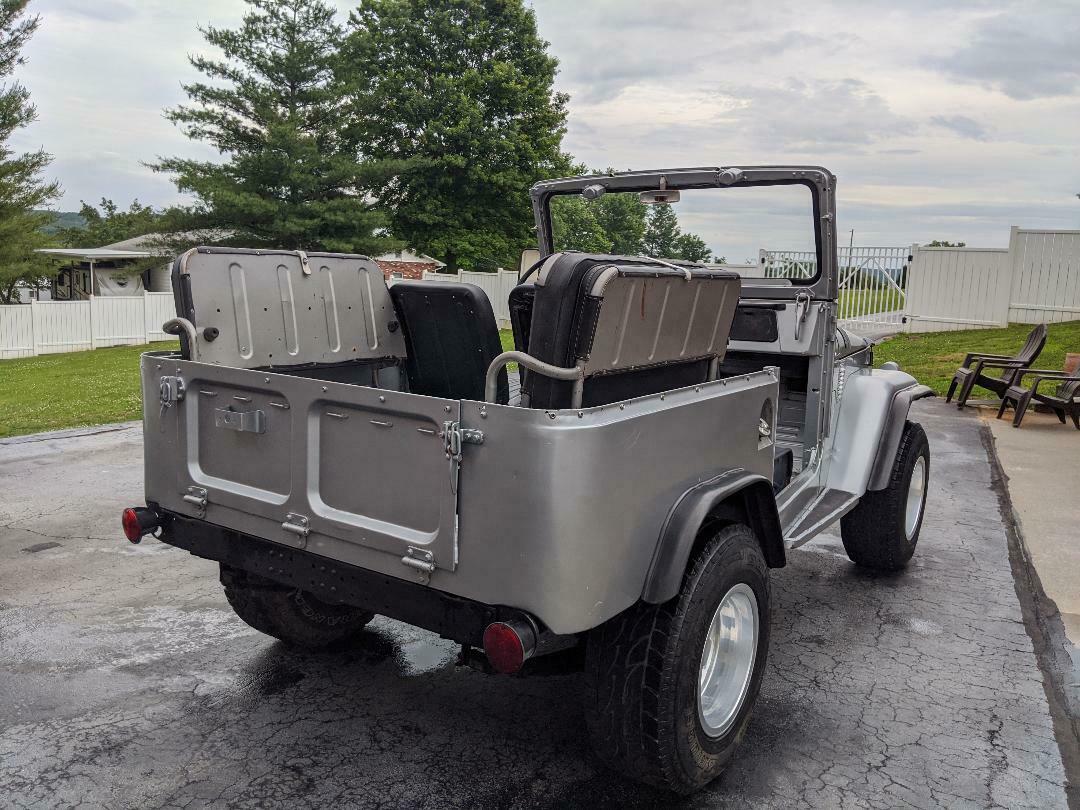 1967 Silver Toyota Land Cruiser SUV