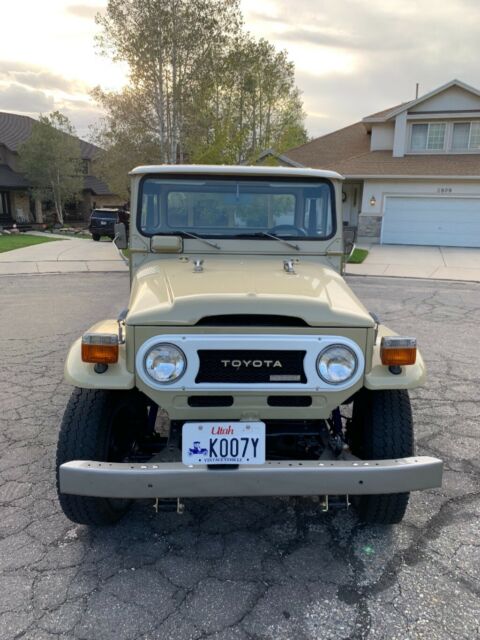 1977 Tan Toyota Land Cruiser Hatchback