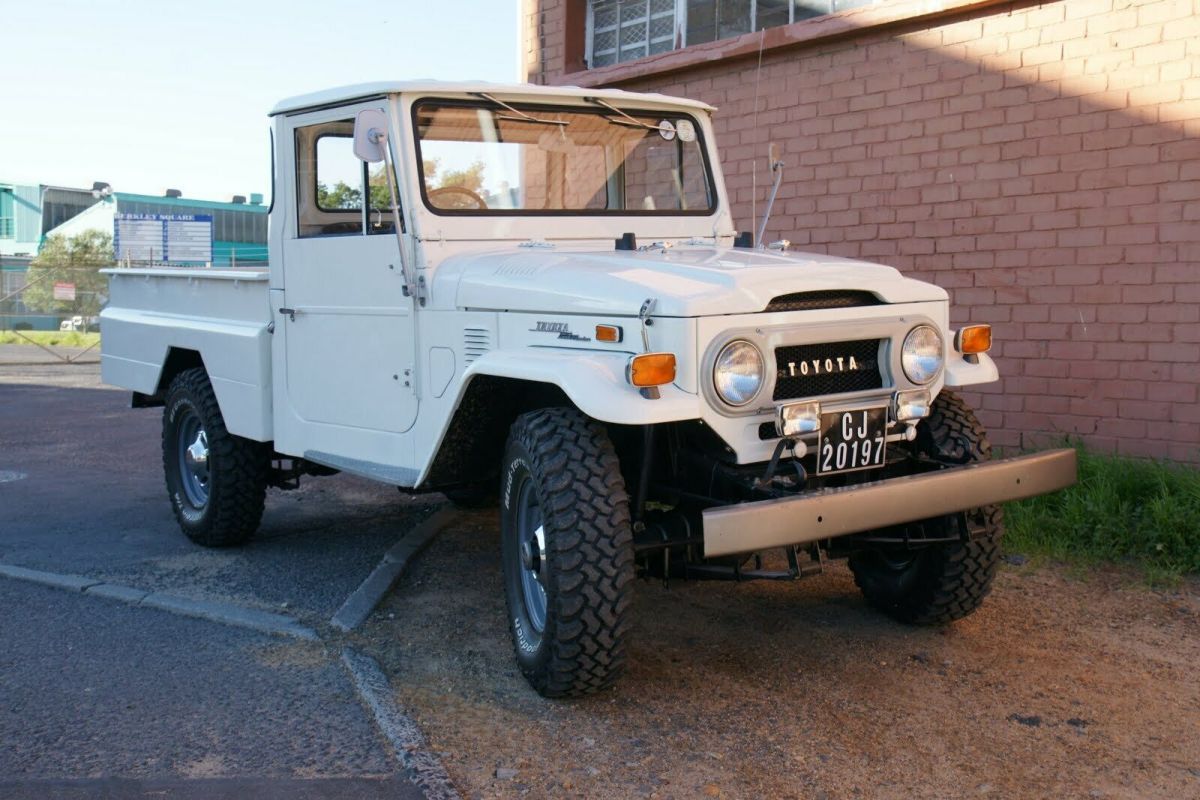 1972 White Toyota Land Cruiser Cab & Chassis