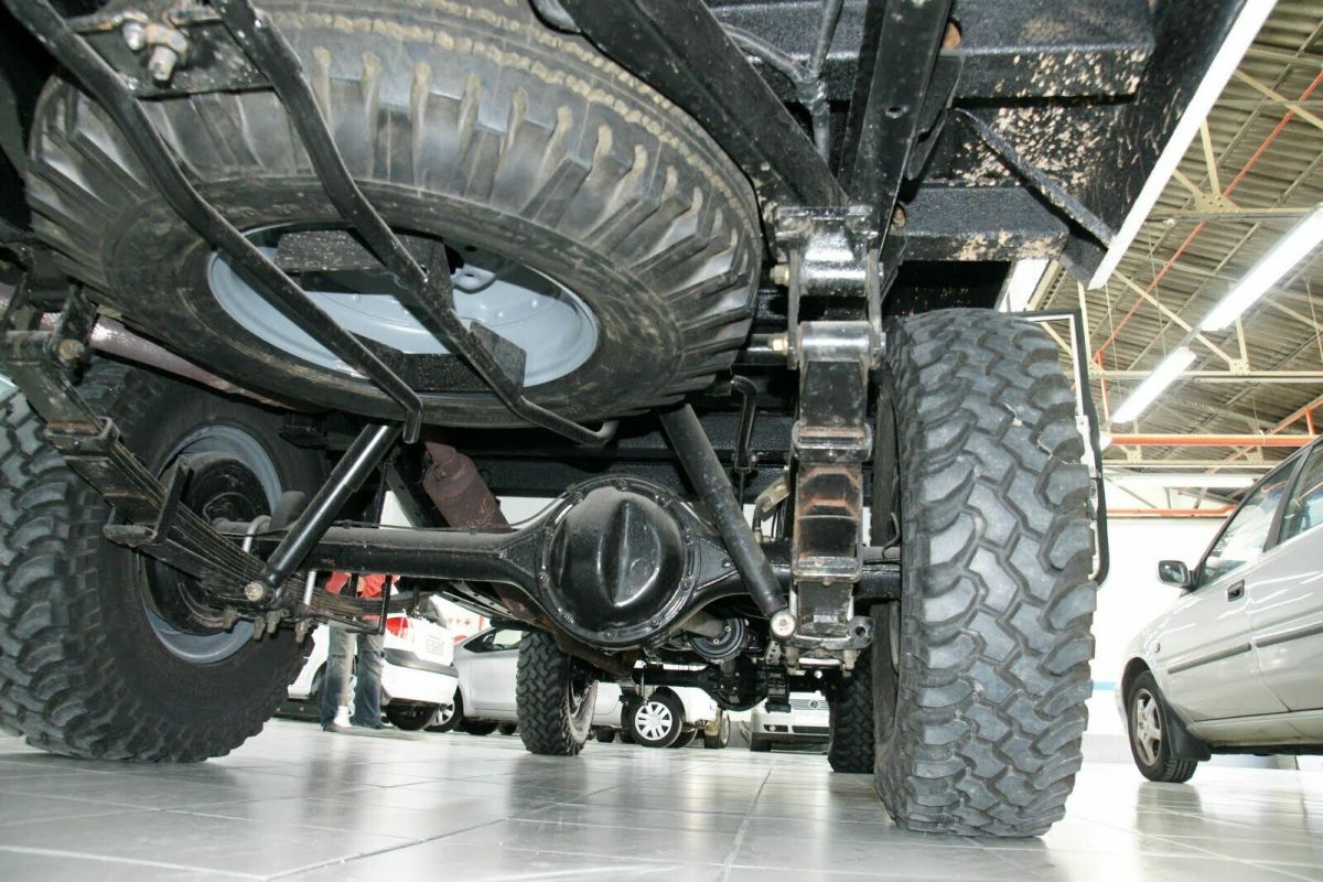 1972 White Toyota Land Cruiser Cab & Chassis