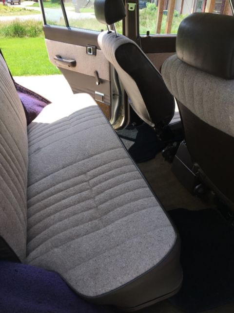 1984 White Toyota Land Cruiser SUV