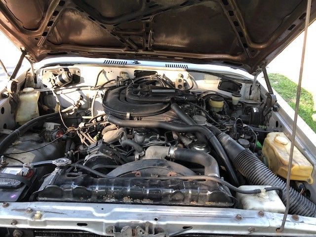 1985 Gray Toyota Land Cruiser