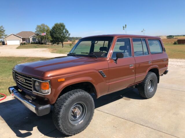 1984 Brown Toyota Land Cruiser