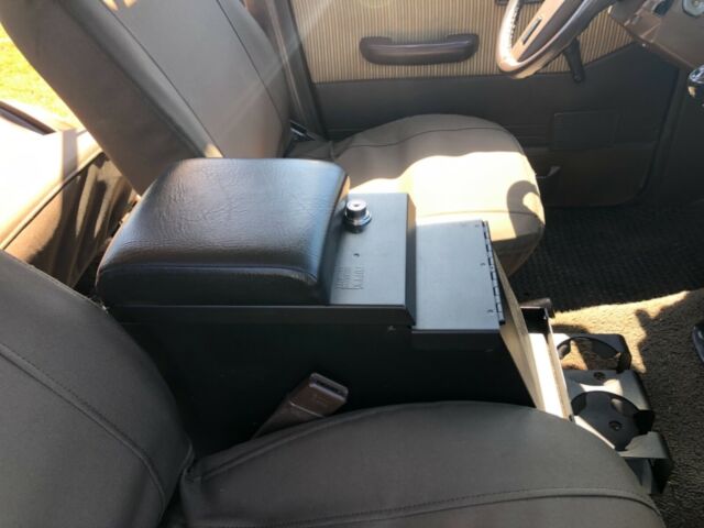 1984 Brown Toyota Land Cruiser