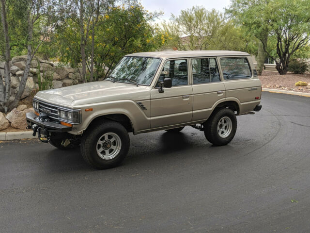 1990 Gold Toyota Land Cruiser