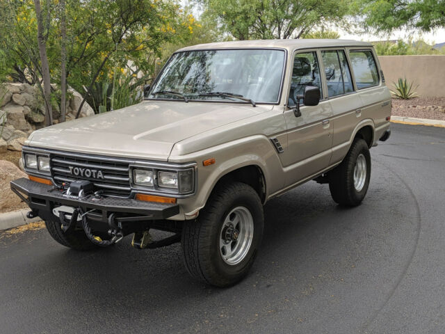 1990 Gold Toyota Land Cruiser