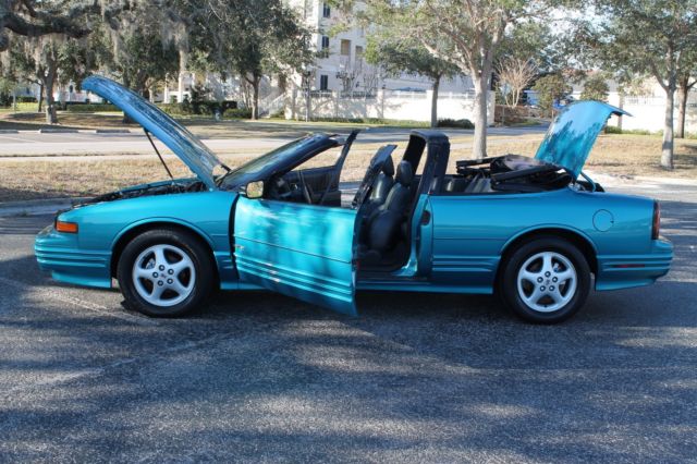 1994 Gray Oldsmobile Cutlass Convertible