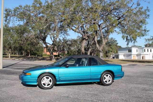 1994 Gray Oldsmobile Cutlass Convertible