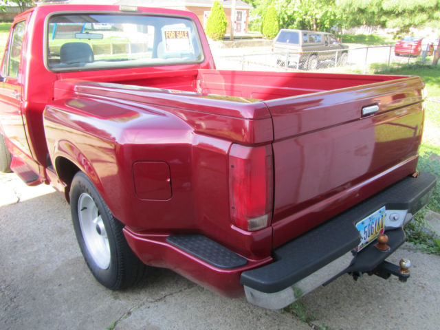 1993 Burgundy Ford F-150 Standard Cab Pickup