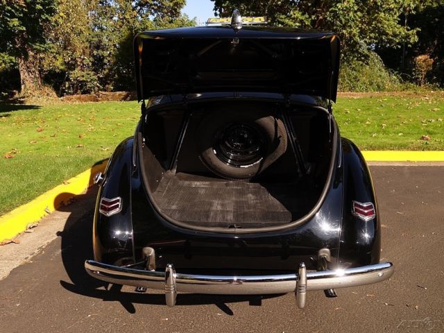 1940 Ford 2 Door Deluxe Business Coupe Coupe