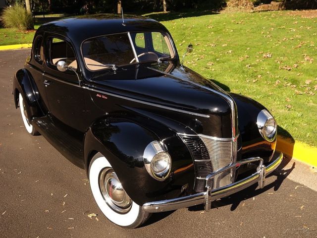 1940 Ford 2 Door Deluxe Business Coupe Coupe