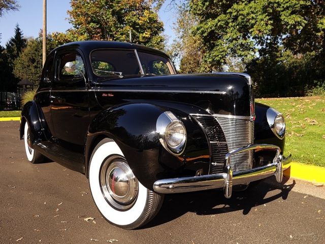 1940 Ford 2 Door Deluxe Business Coupe Coupe
