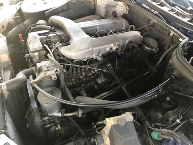 1991 Blue Mercedes-Benz 300-Series