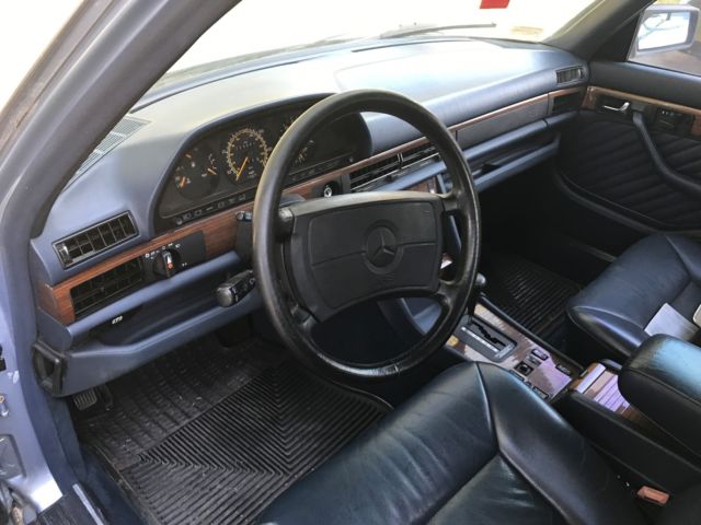 1991 Blue Mercedes-Benz 300-Series