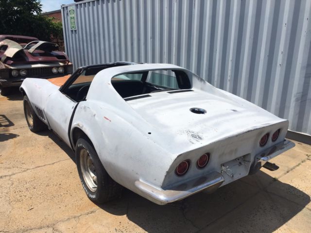1968 Bare Fiberglass, some primer Chevrolet Corvette Coupe