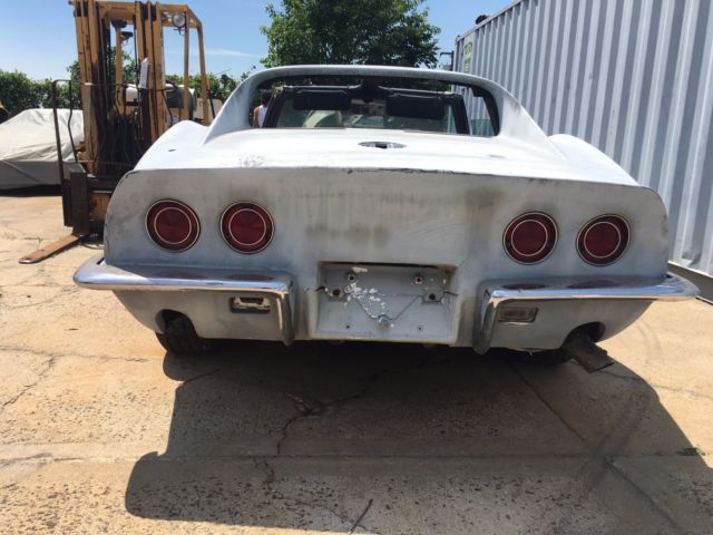 1968 Bare Fiberglass, some primer Chevrolet Corvette Coupe
