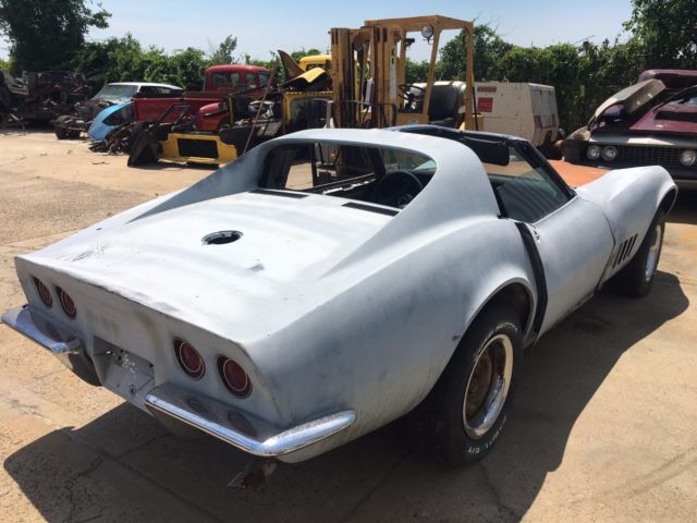 1968 Bare Fiberglass, some primer Chevrolet Corvette Coupe