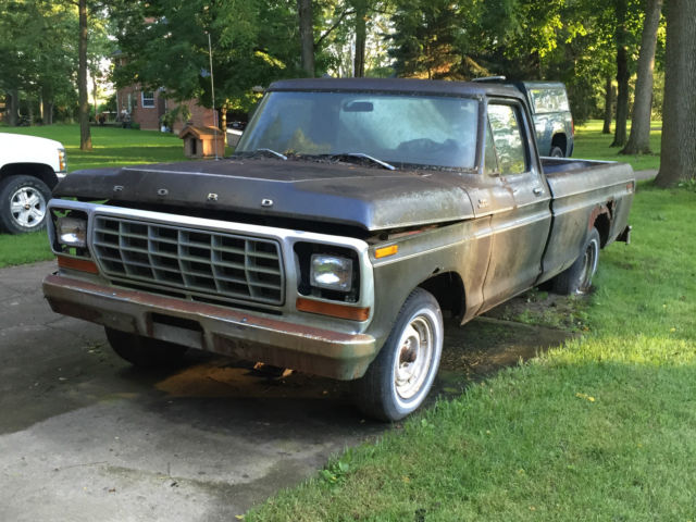 1979 Ford F-150 Standard Cab Pickup