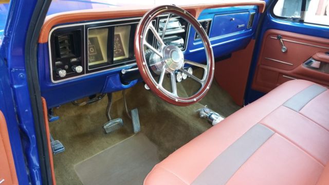 1974 Viper Blue Ford F-100 Pickup Truck
