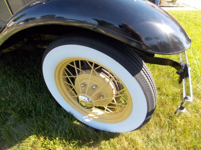 1930 Copra Drab, Chicle Drab Ford Model A Coupe