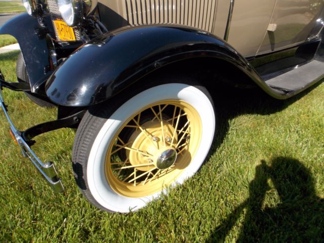 1930 Copra Drab, Chicle Drab Ford Model A Coupe