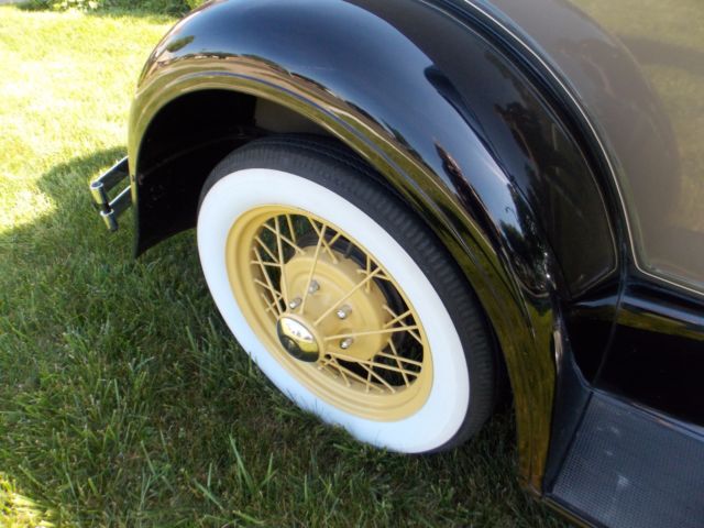 1930 Copra Drab, Chicle Drab Ford Model A Coupe