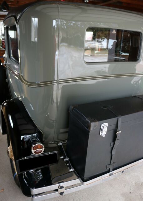 1931 Chicle Drab & Copra Drab & Tacoma Cream Wheels & Pin Stripping Ford Model A Tudor Sedan De Luxe