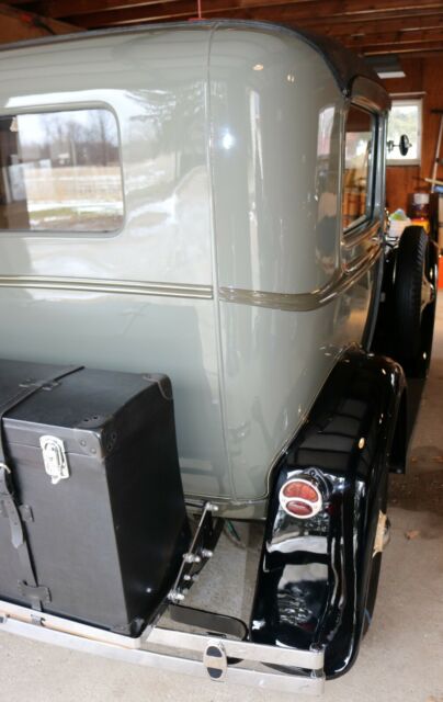 1931 Chicle Drab & Copra Drab & Tacoma Cream Wheels & Pin Stripping Ford Model A Tudor Sedan De Luxe