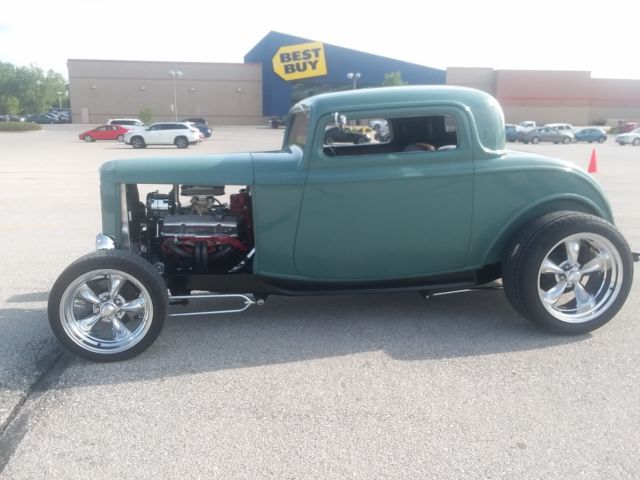 1932 Green Ford Model 18 Coupe 3 Window