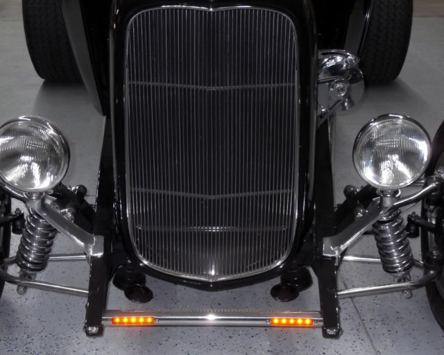 1932 Black Ford COUPE