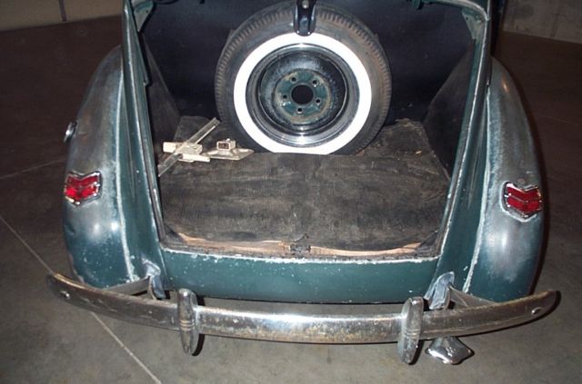 1940 Green Ford 4.DR SEDAN SEDAN