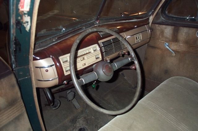 1940 Green Ford 4.DR SEDAN SEDAN