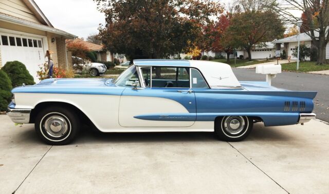 1960 BLUE/WHITE Ford Thunderbird Coupe