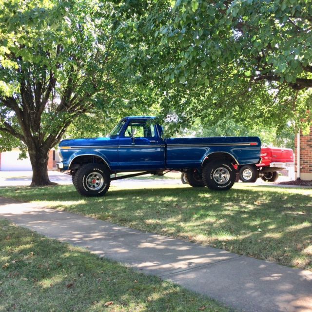 1973 Blue Ford 3/4 Ton Pickup Cab & Chassis