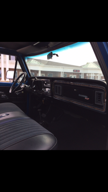1973 Blue Ford 3/4 Ton Pickup Cab & Chassis