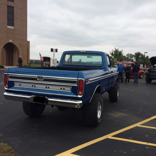 1973 Blue Ford 3/4 Ton Pickup Cab & Chassis