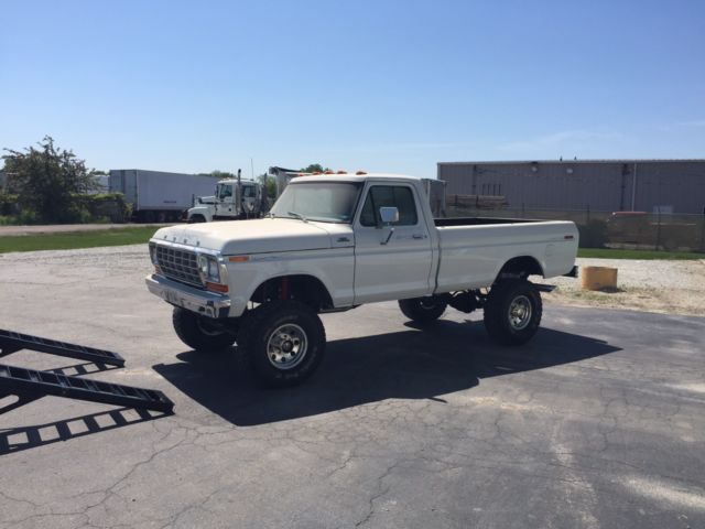 1979 white Ford F-250 Standard Cab Pickup