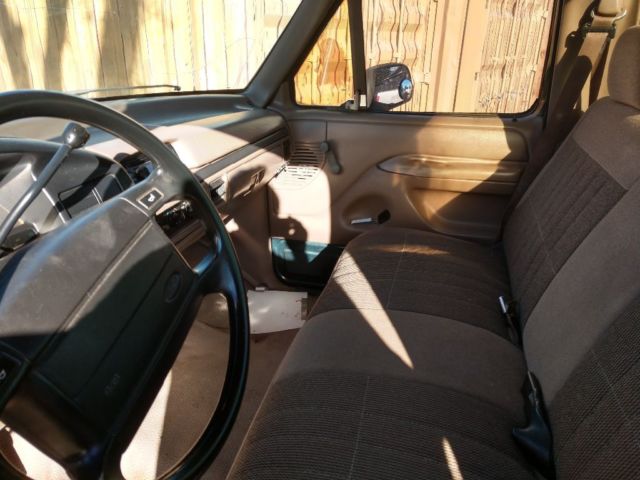 1994 Ford F-150 Standard Cab Pickup