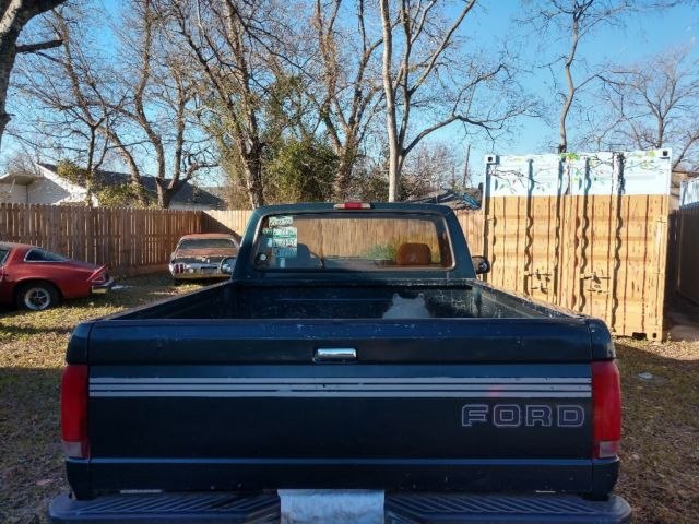 1994 Ford F-150 Standard Cab Pickup