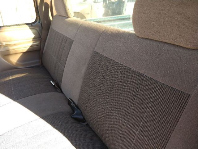 1994 Ford F-150 Standard Cab Pickup