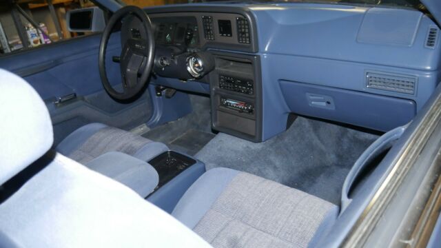 1986 Blue Ford Thunderbird Coupe