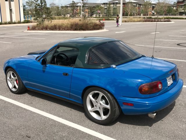 1990 Blue Mazda MX-5 Miata Convertible