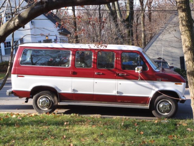 1990 Ford E-Series Van Van