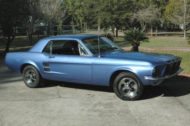 1967 Blue Ford Mustang coupe